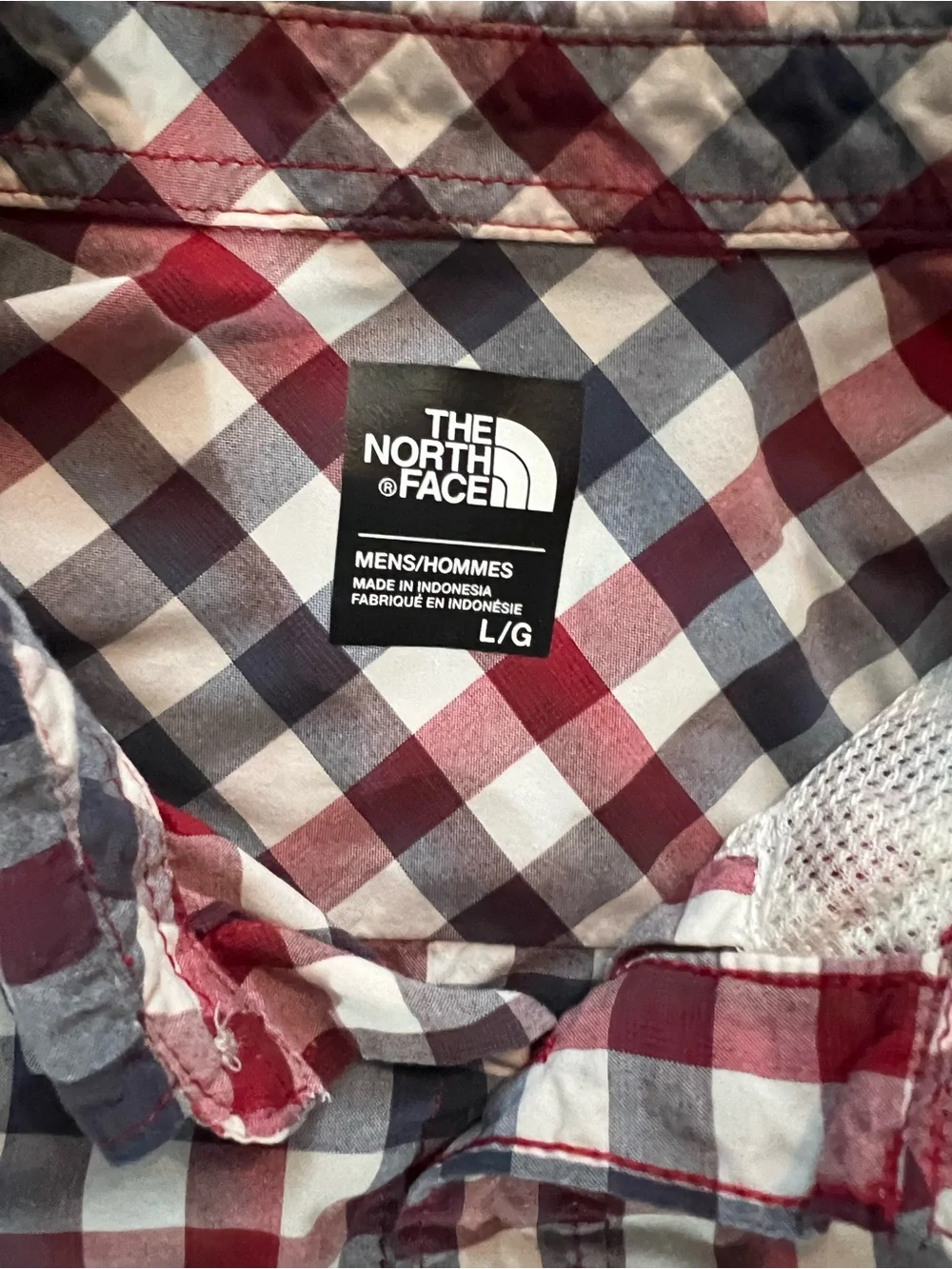Men’s The North Face Short-Sleeve Plaid Button-Down Shirt - size Large